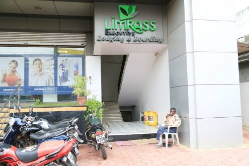 Limrass Executive Lodging And Boarding, Aurangabad 1